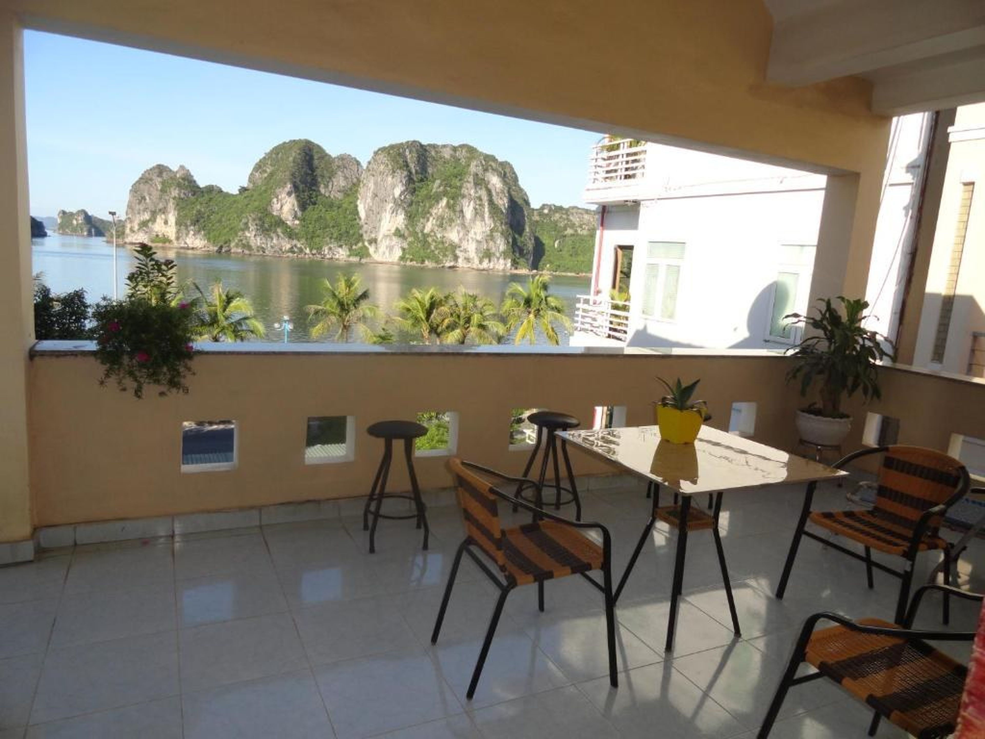 Hạ Long Lily Homestay - Hình 16
