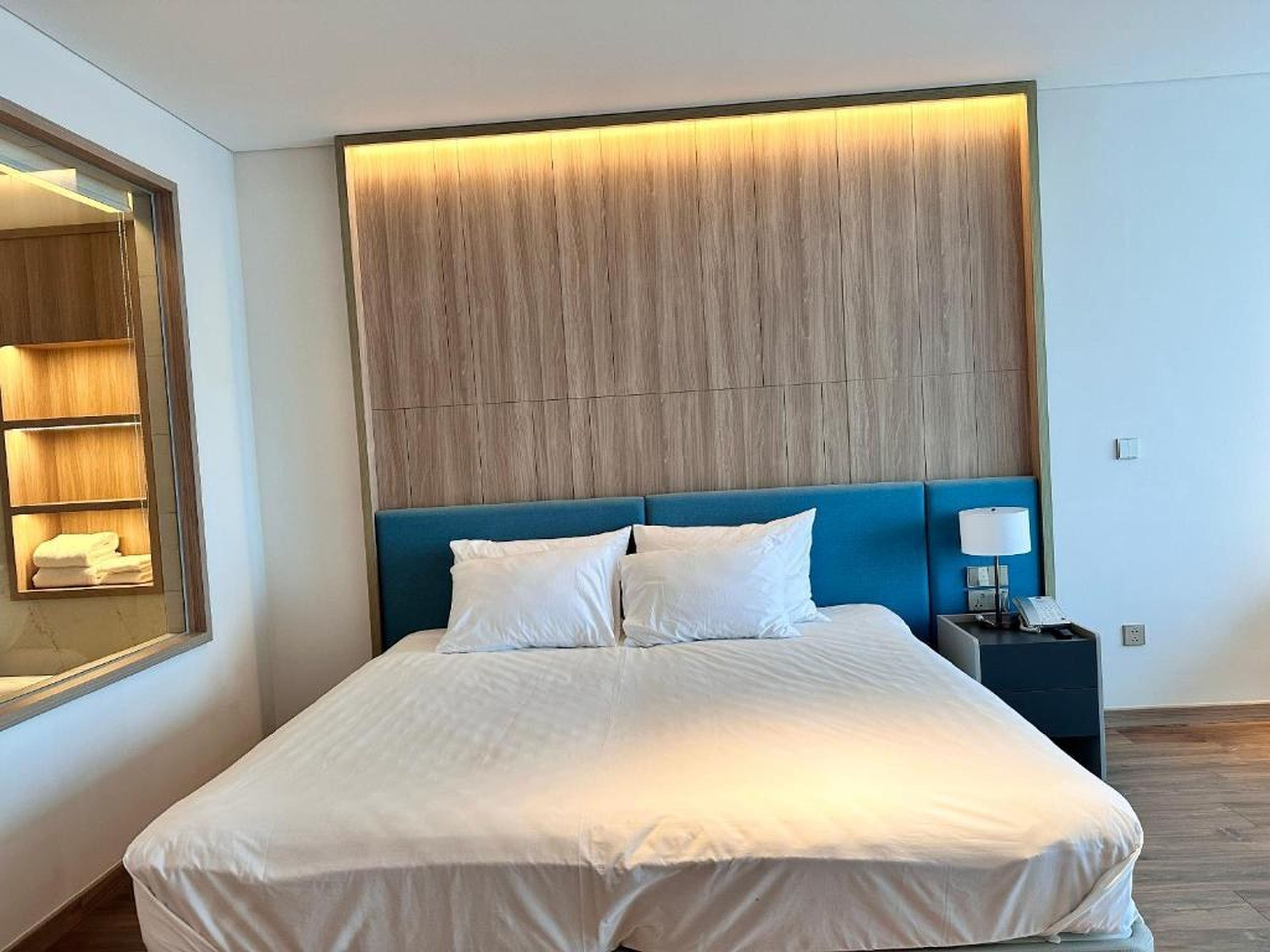 A La Carte Ha Long Bay - Sea View Apartment - Hình 38