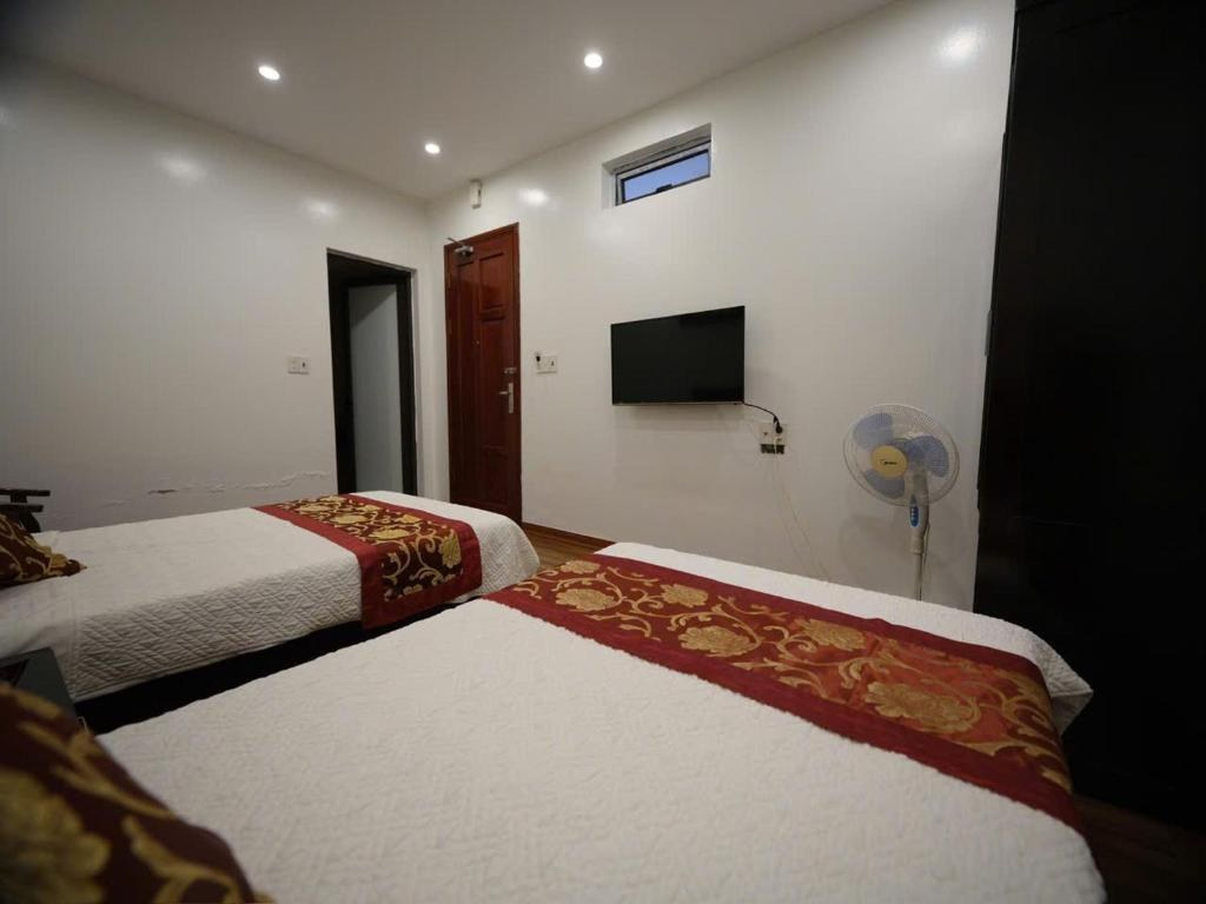 A12 Hotel - Hình 19
