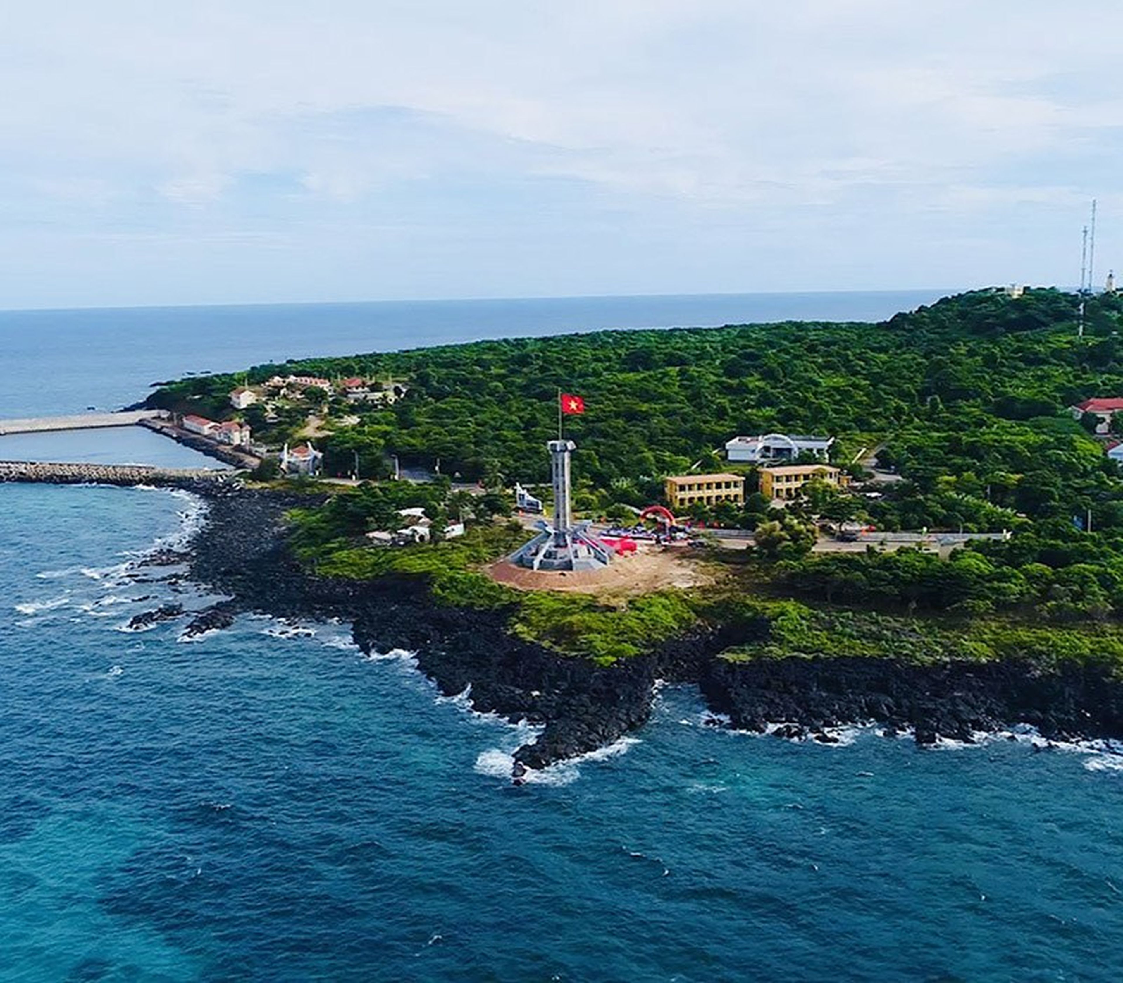Complete Móng Cái Travel Guide for First-Time Visitors to Quảng Ninh - Hình 2