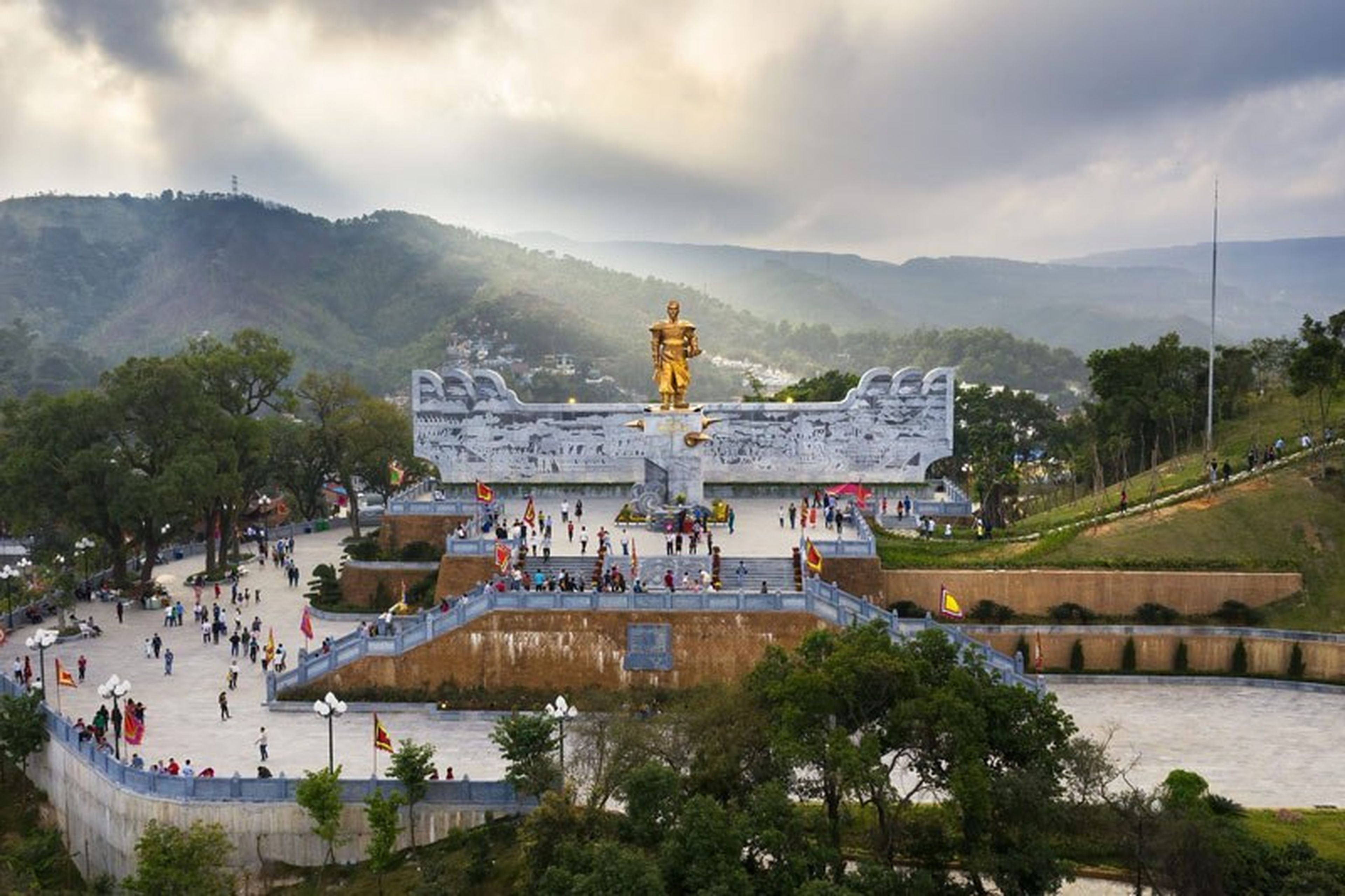 Cẩm nang du lịch Cẩm Phả, Quảng Ninh với 7 điểm đến tuyệt vời - Hình 5