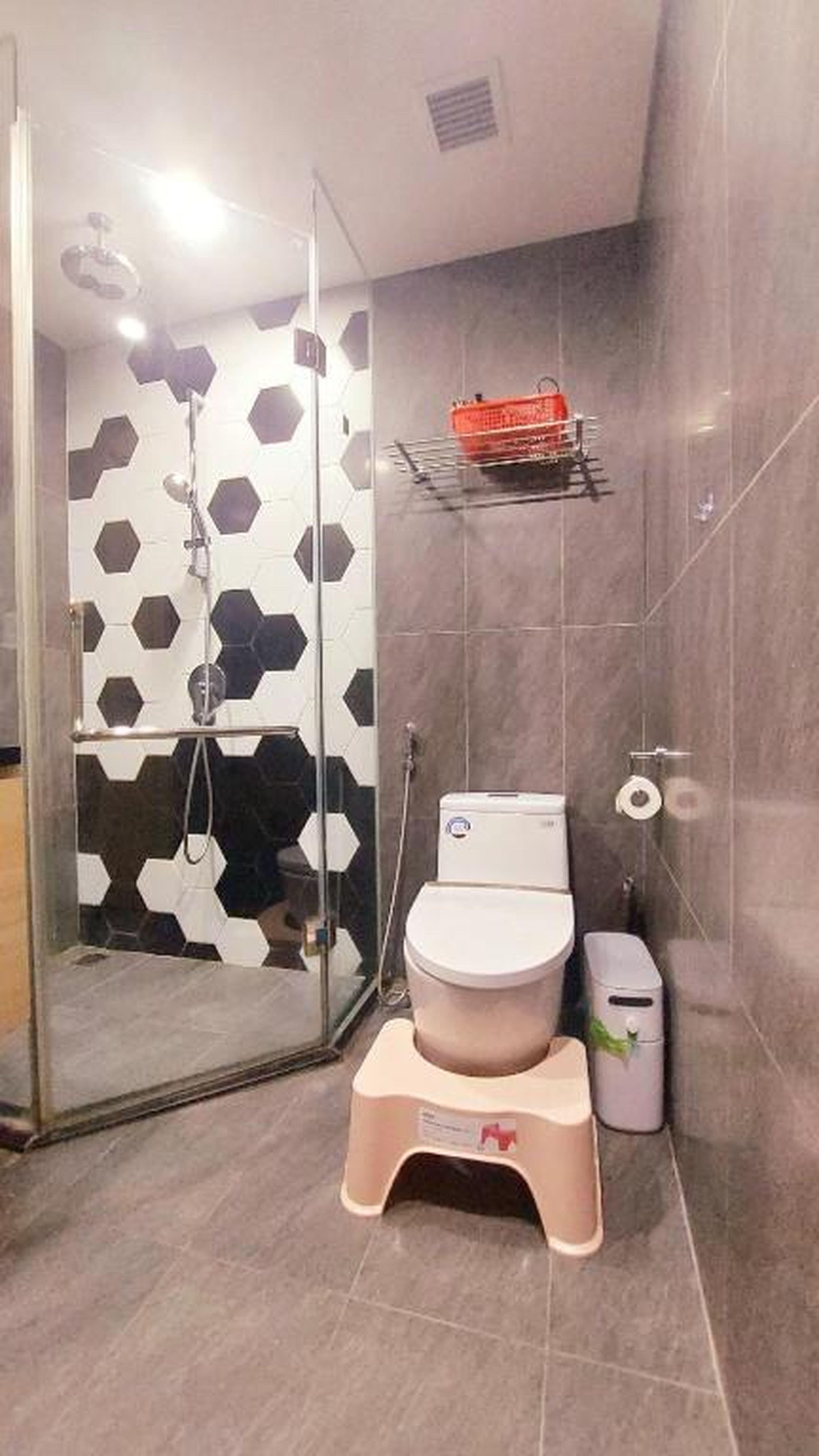 Sweet Home - Homestay apartment system at Citadines Marina Ha Long building - Hình 47