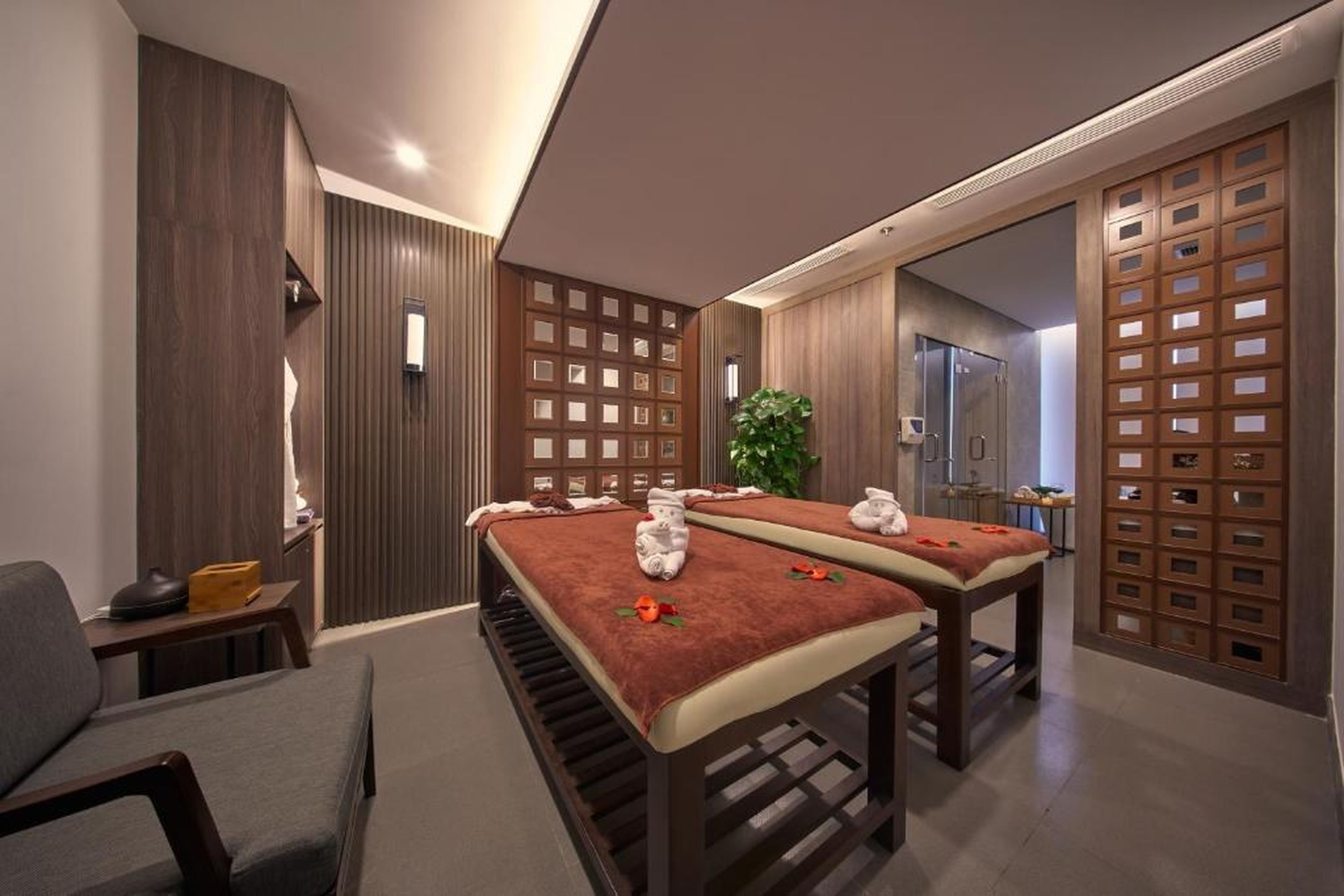 DeLaSea Ha Long Hotel - Modern Bayview Escape - Hình 26
