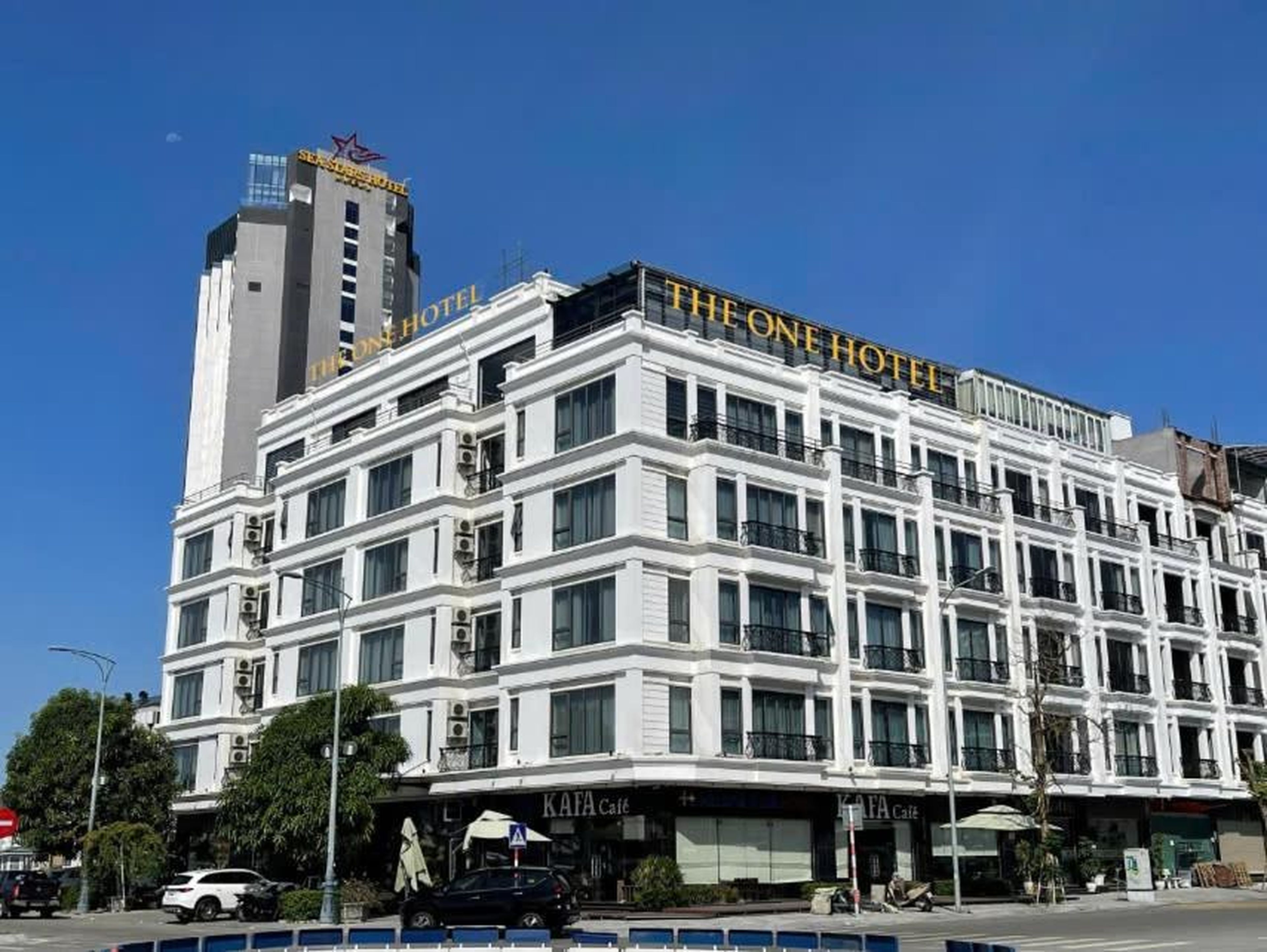 The One Ha Long Hotel - Hình 17