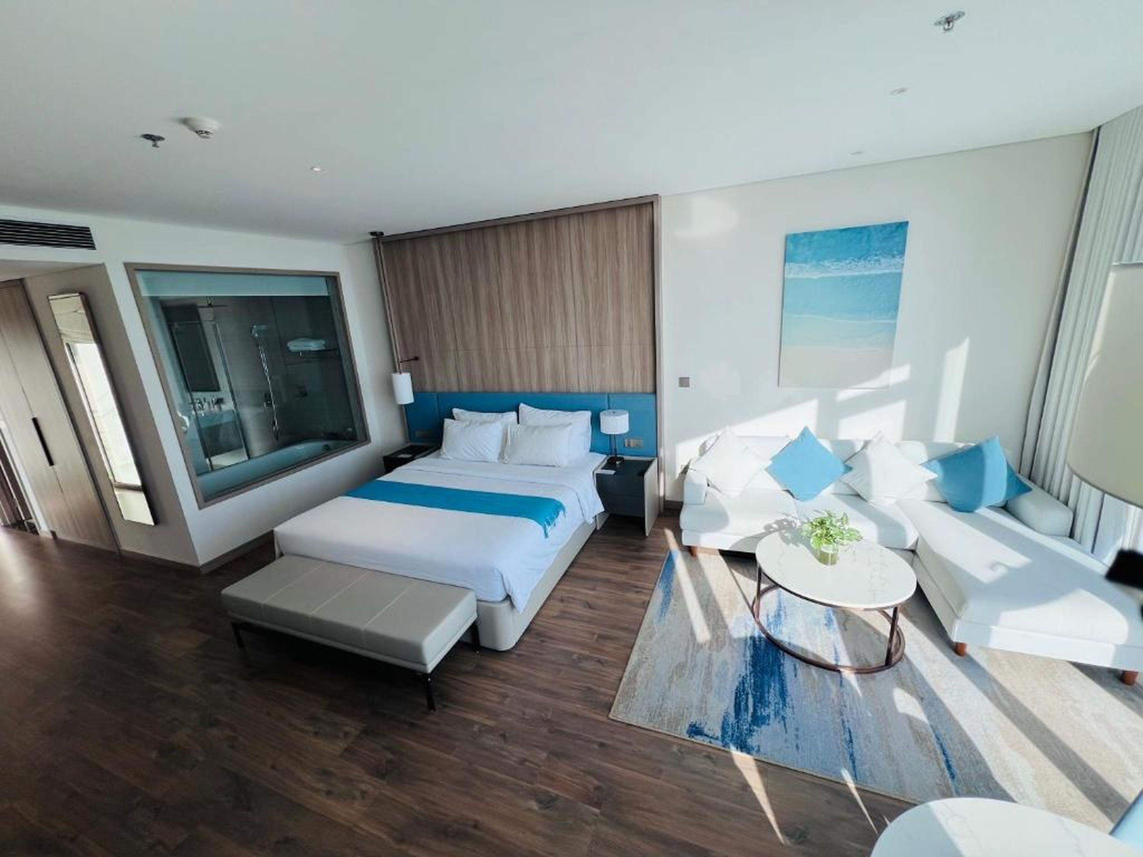 A La Carte Ha Long Apartments by Kevin & Anna - Hình 21