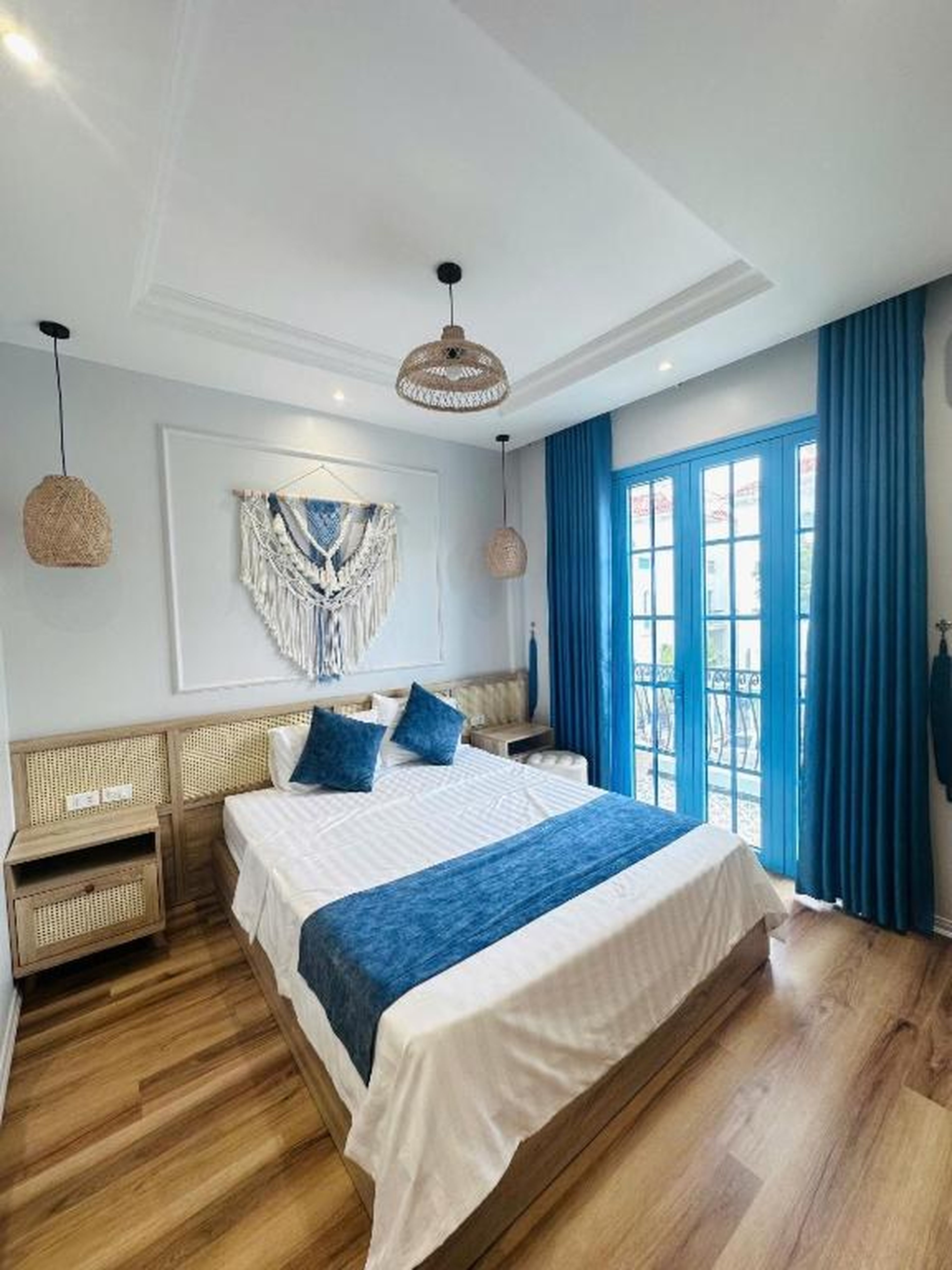 Kay Villa Chính Chủ Nội Thất VIP 6PN Sát Biển - Hình 3