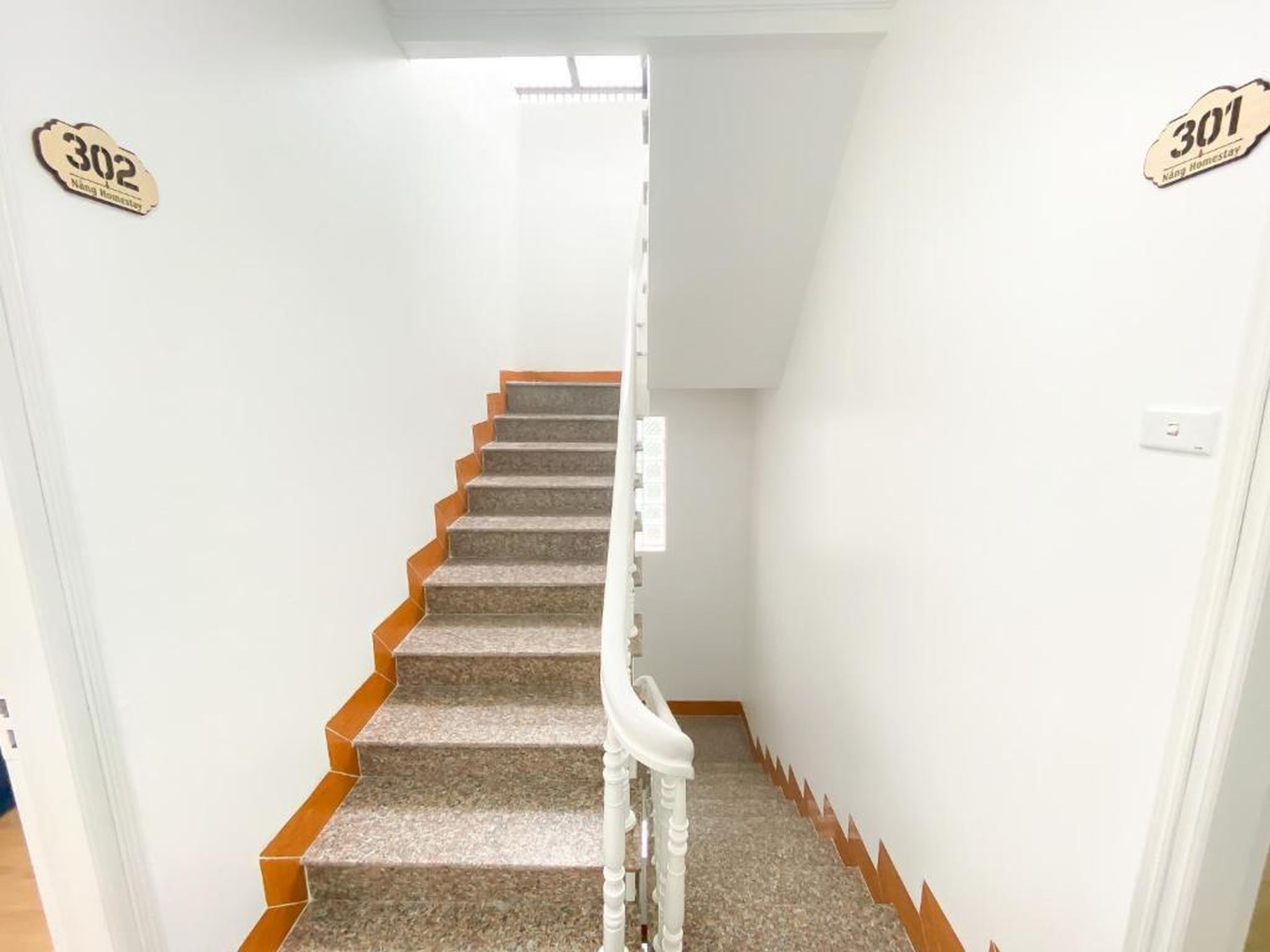 Nắng House - Ngôi Nhà 5 Phòng Ngủ cách công viên Sun World 500m - Hình 30