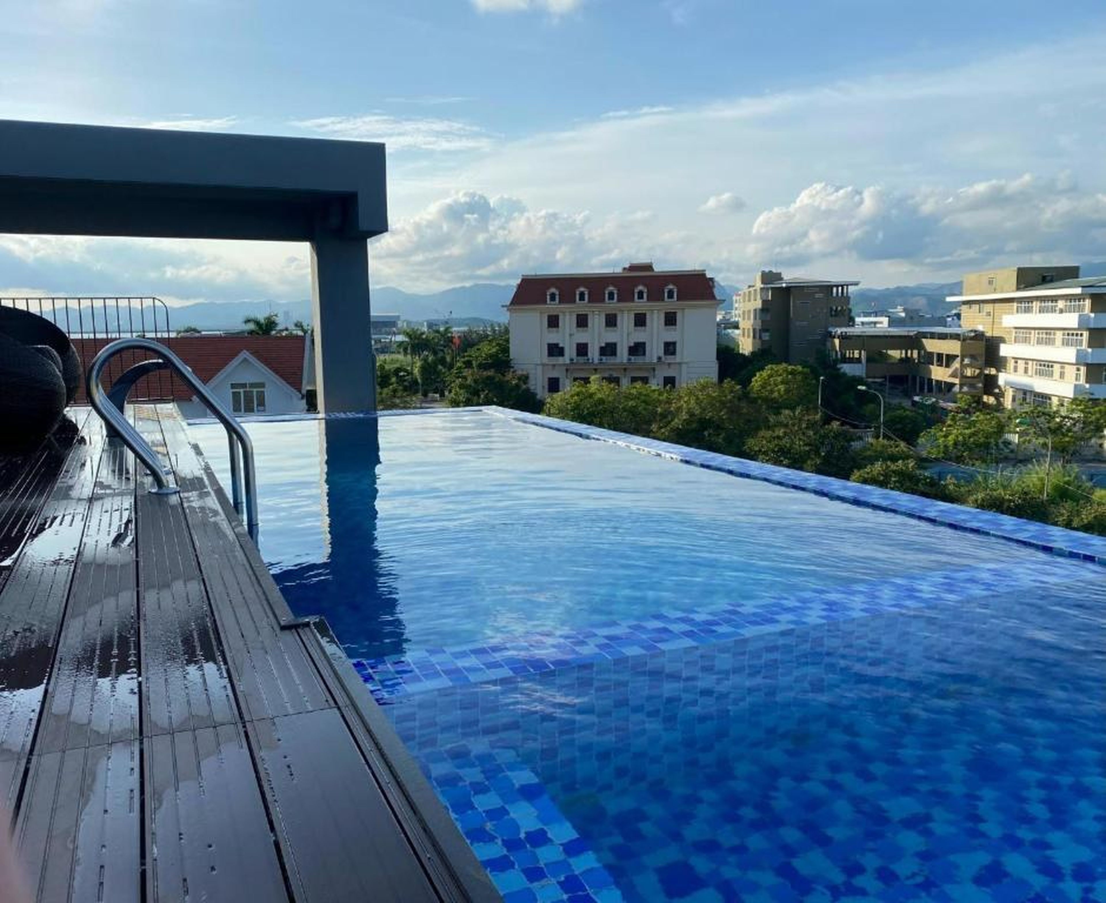 Indochine Ha Long Villa - Hình 5