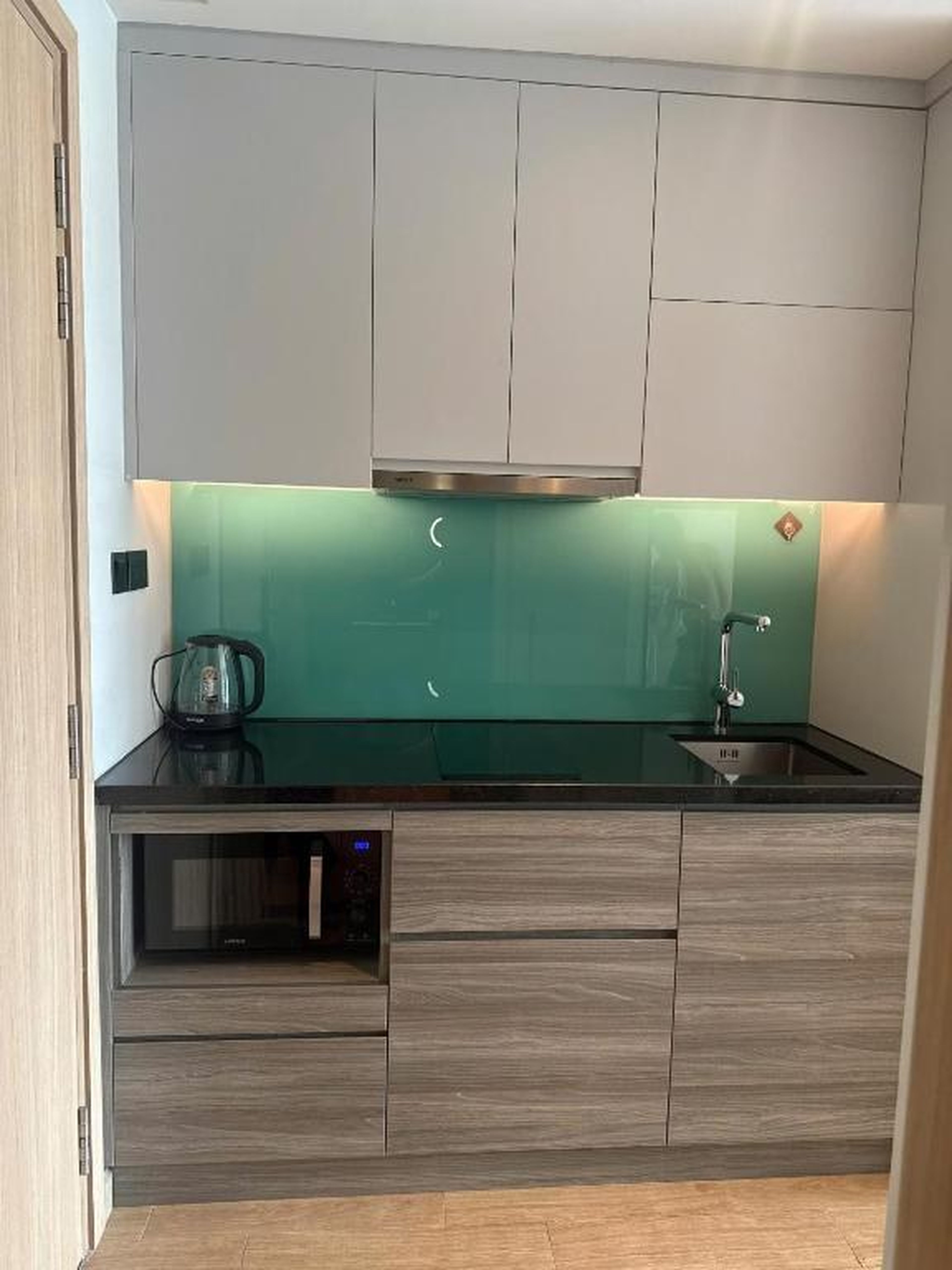 Studio in Citadines Marina Ha Long - Hình 1