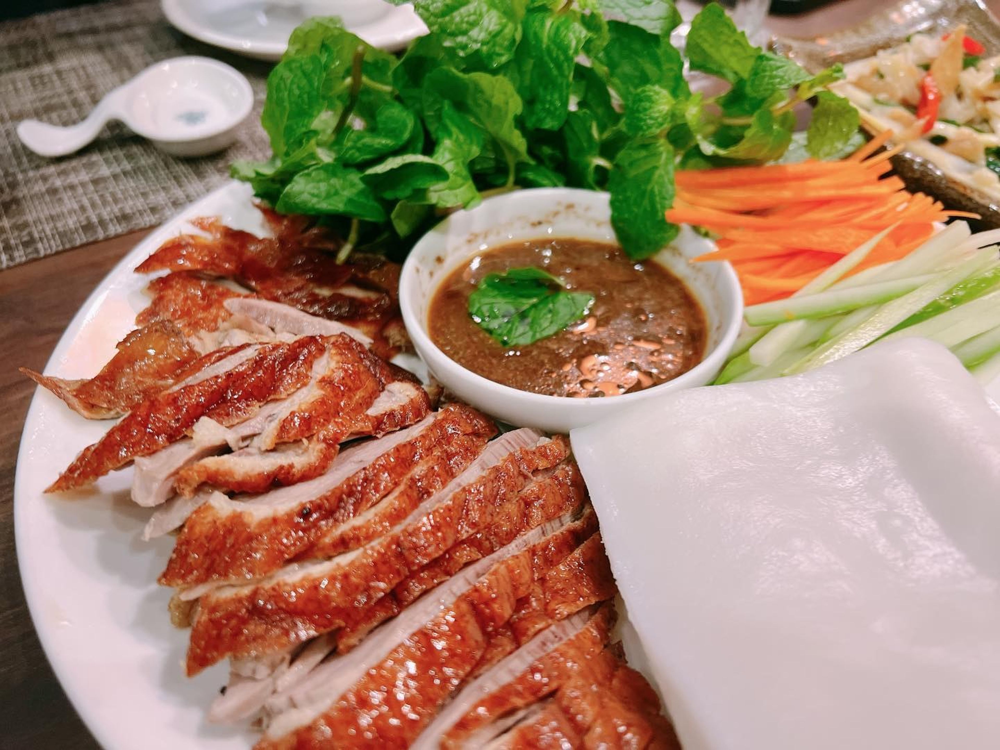 Hương vị đậm đà của những món ăn Việt tại Nhà Hàng Sơn Đoòng Hạ Long - Hình 18