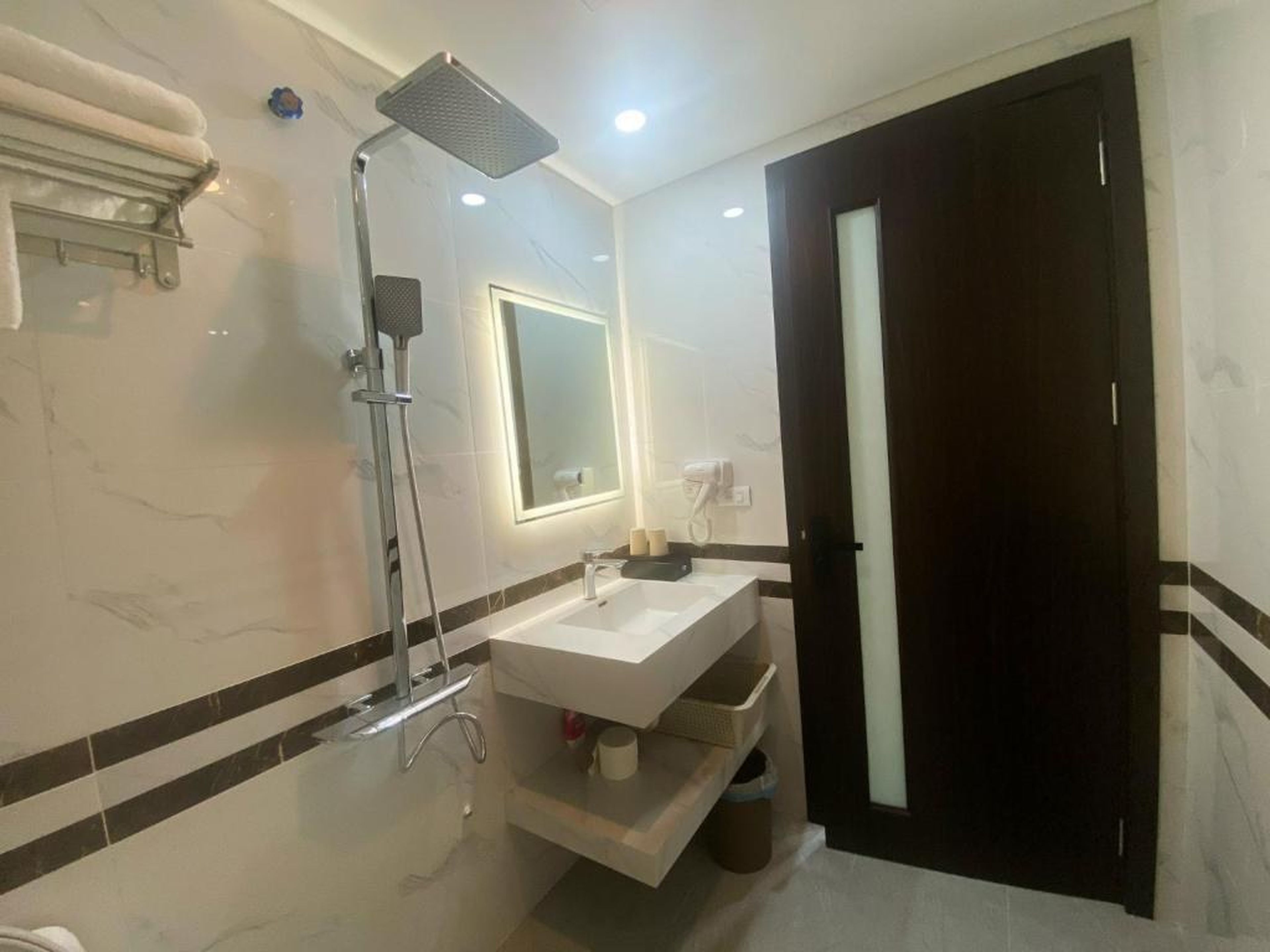 Phượng Hoàng villa - bể bơi, phòng karaoke, sân Pickleball, xe địa hình, xe đạp đôi - Hình 41