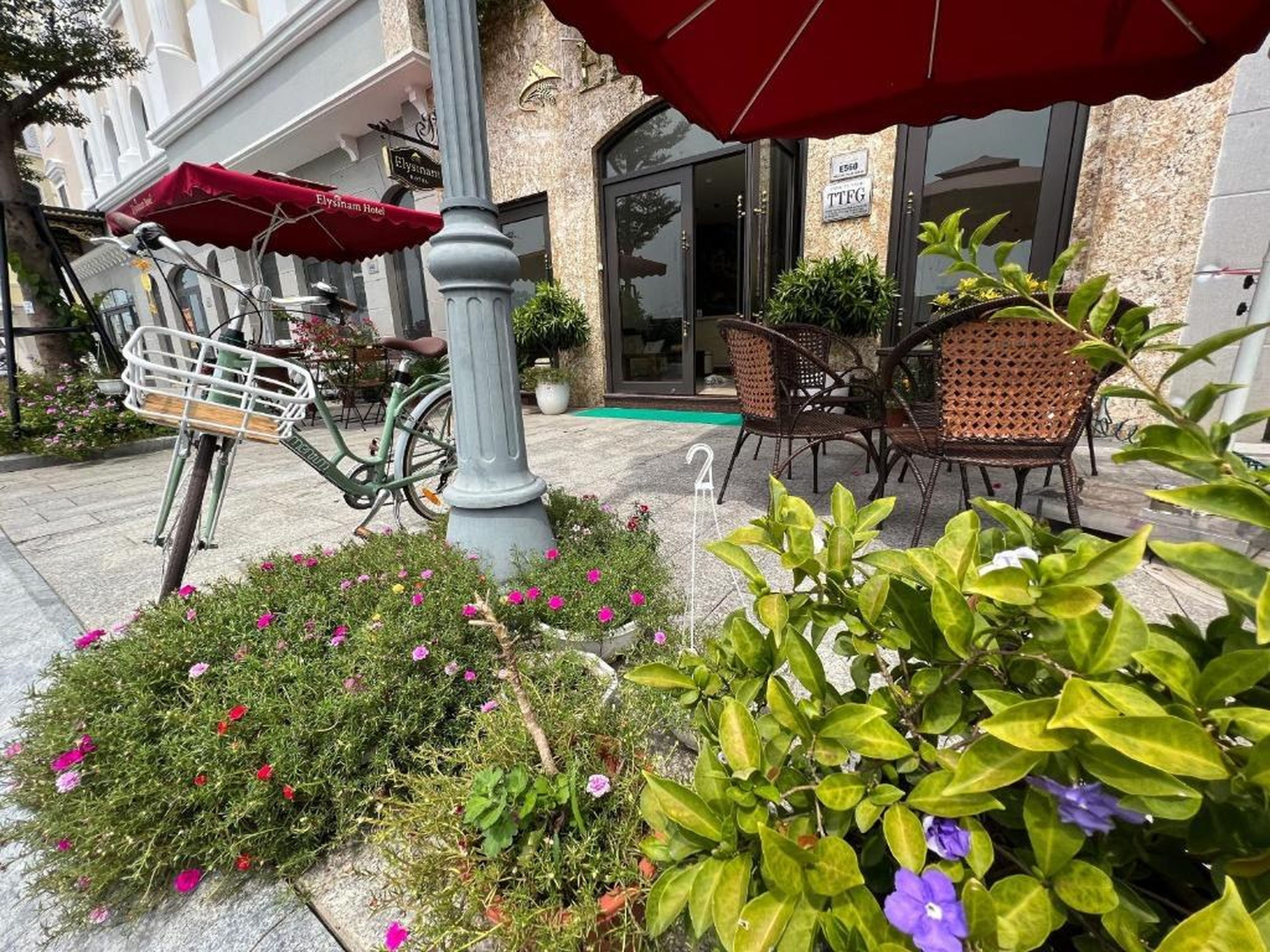 Elysinam Boutique Hotel Ha Long - Hình 39