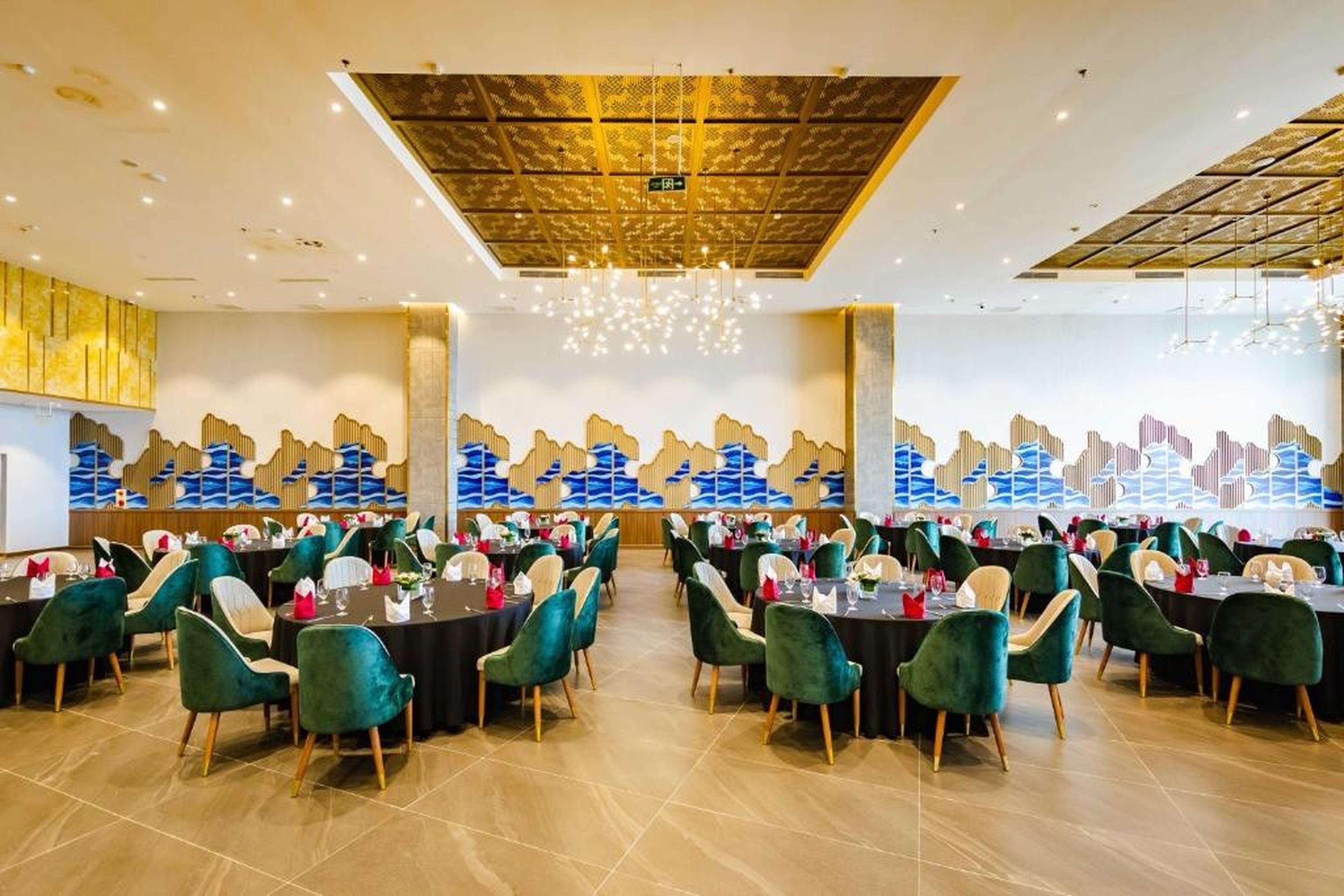 Top 5 khách sạn Hạ Long chuẩn 5 sao đang có ưu đãi vô cùng hấp dẫn - Hình 34