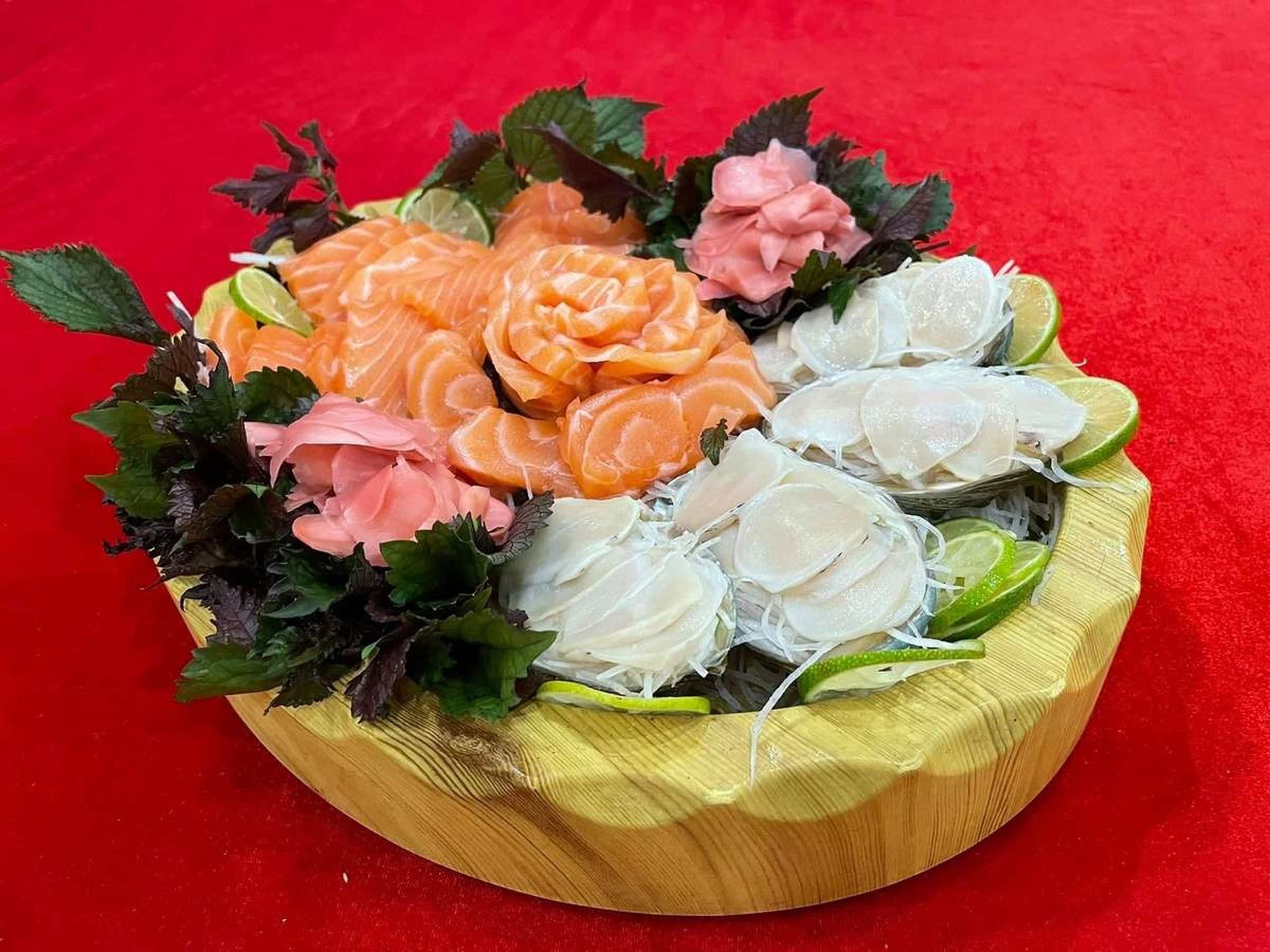 Trải nghiệm sự sang chảnh của không gian ẩm thực tại Nhà hàng Ngọc Lục Bảo - Hình 3