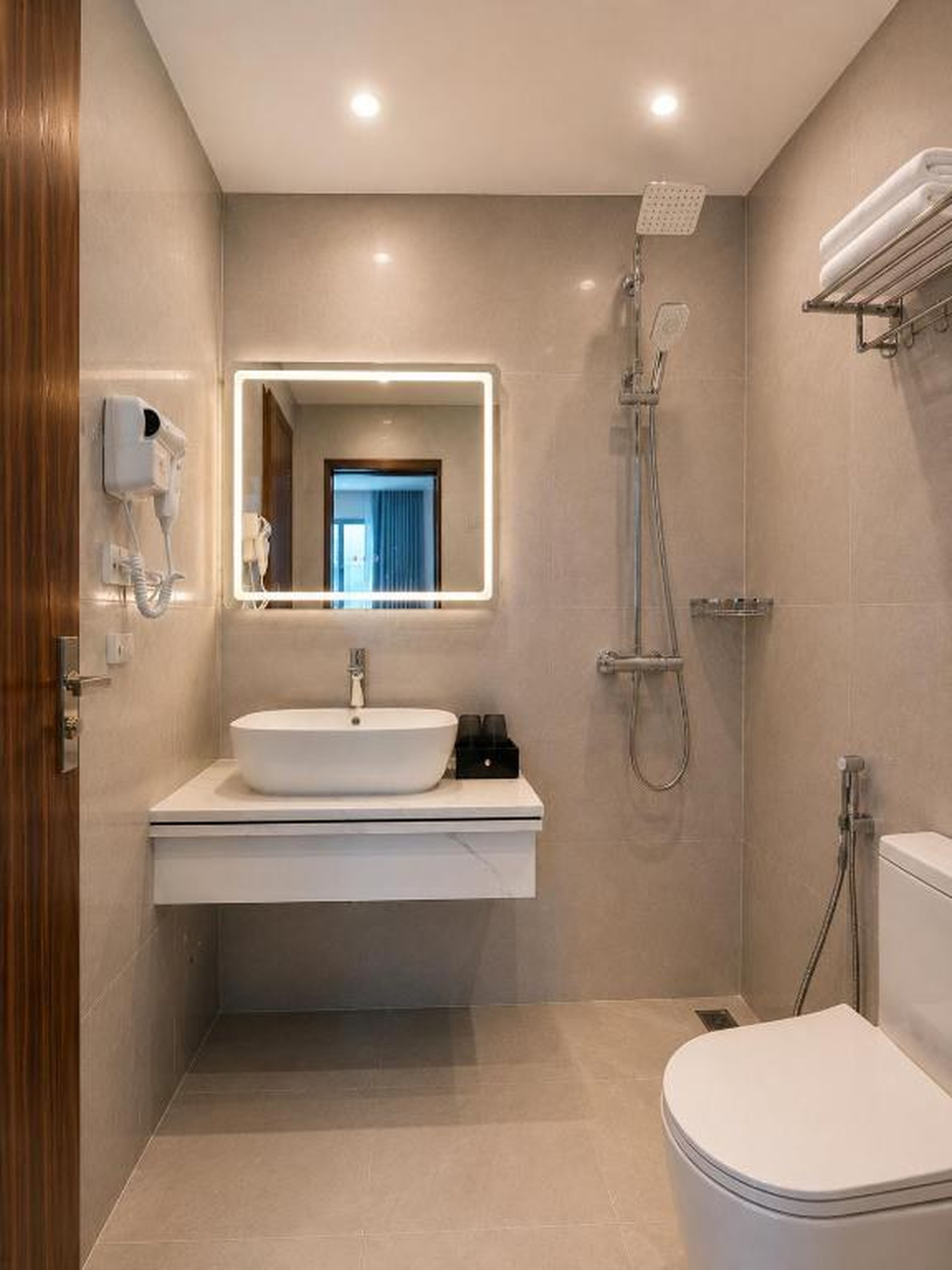 Hestia Hotel Móng Cái - Hình 2