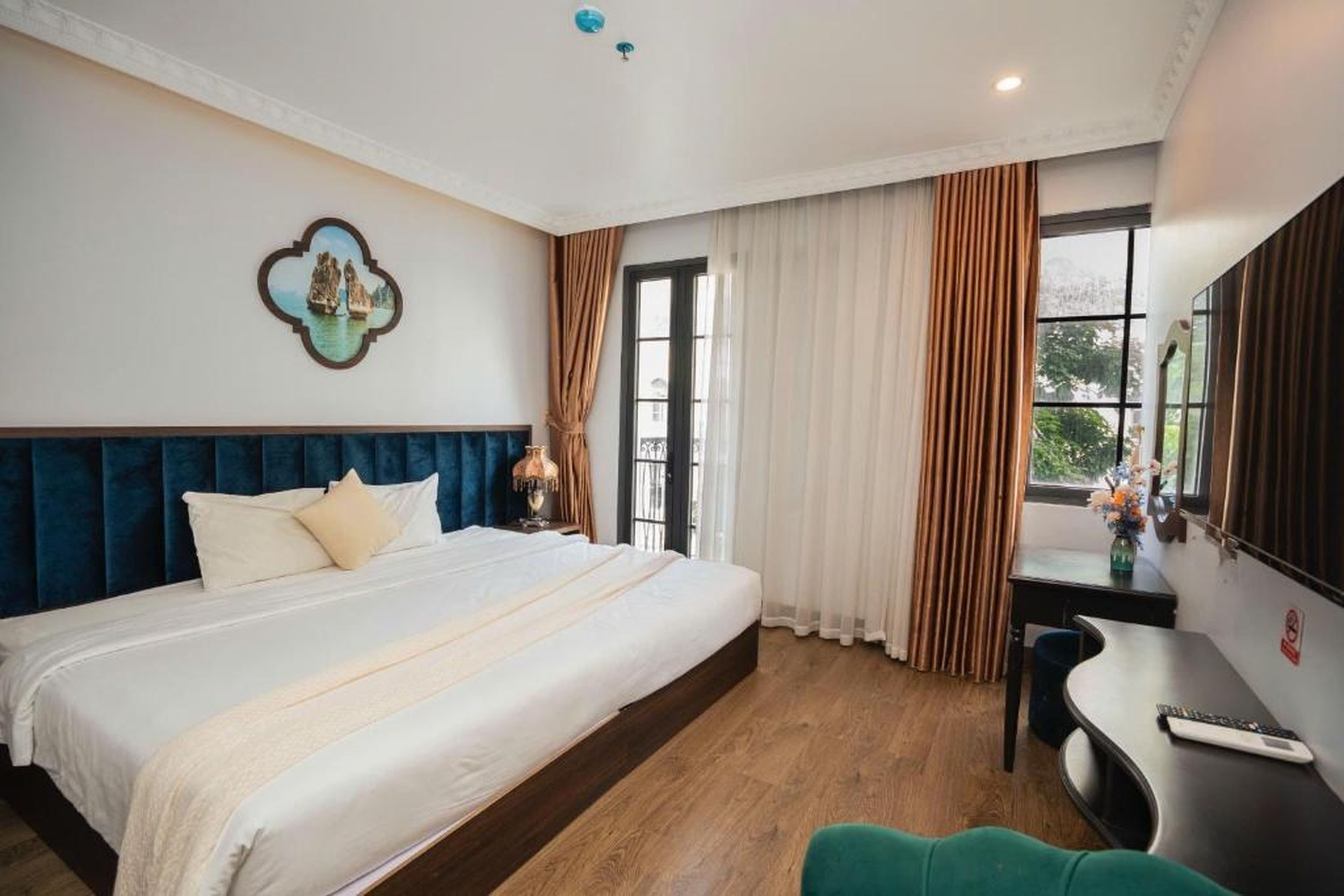 Minh Chau Hotel & Coffee - Hình 4