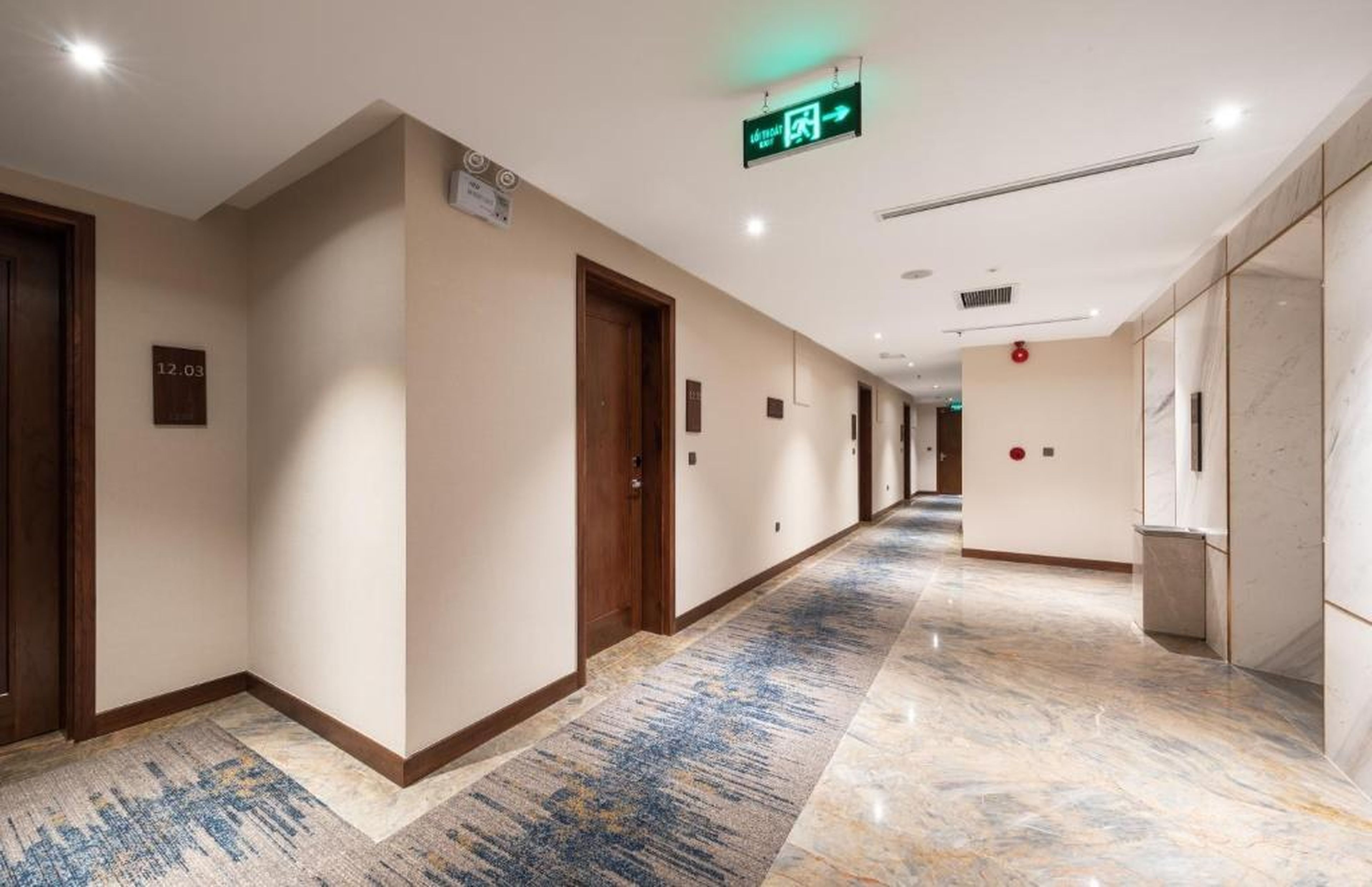 D'Lecia Ha Long Hotel - Hình 40