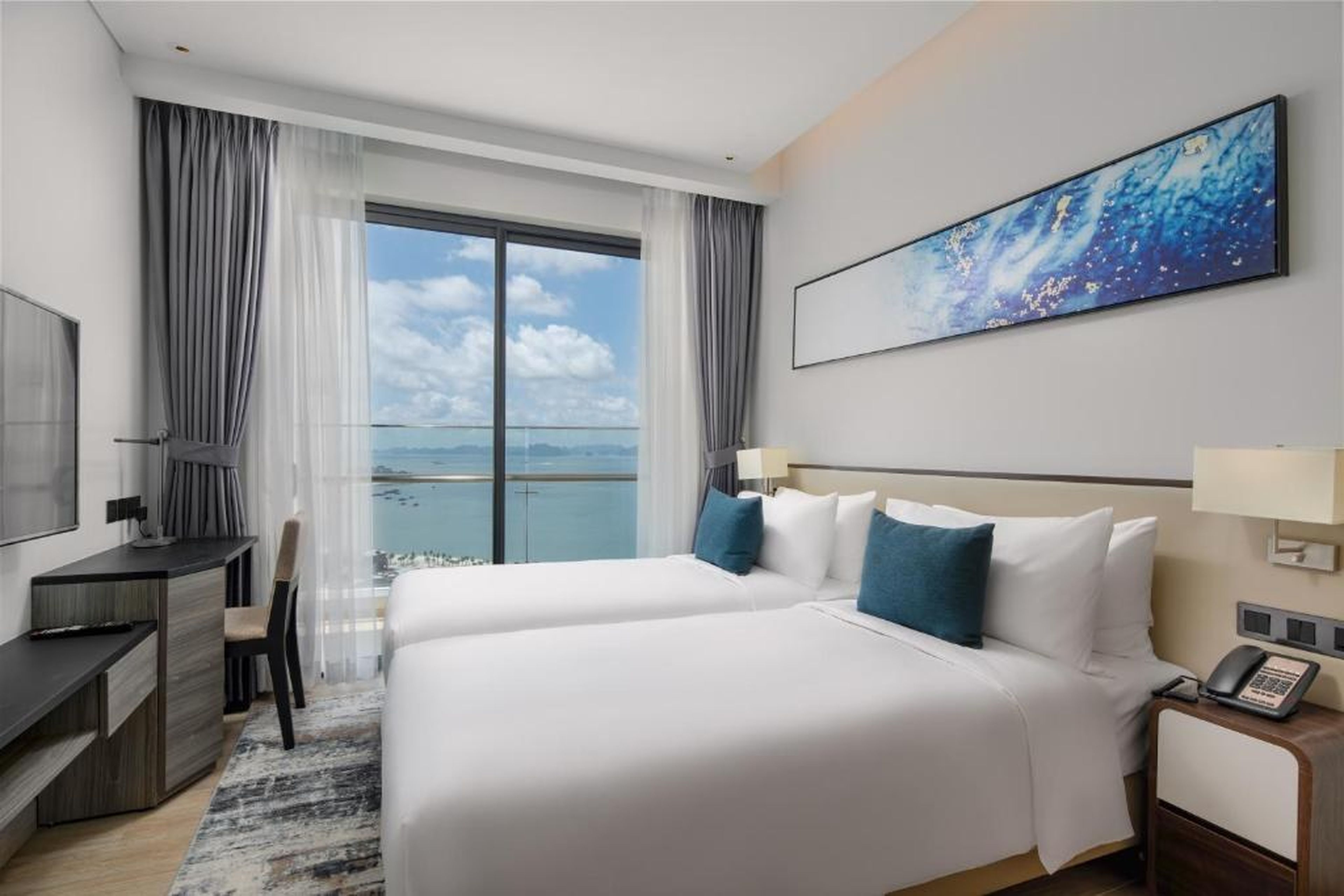 Citadines Marina Halong - Hình 1