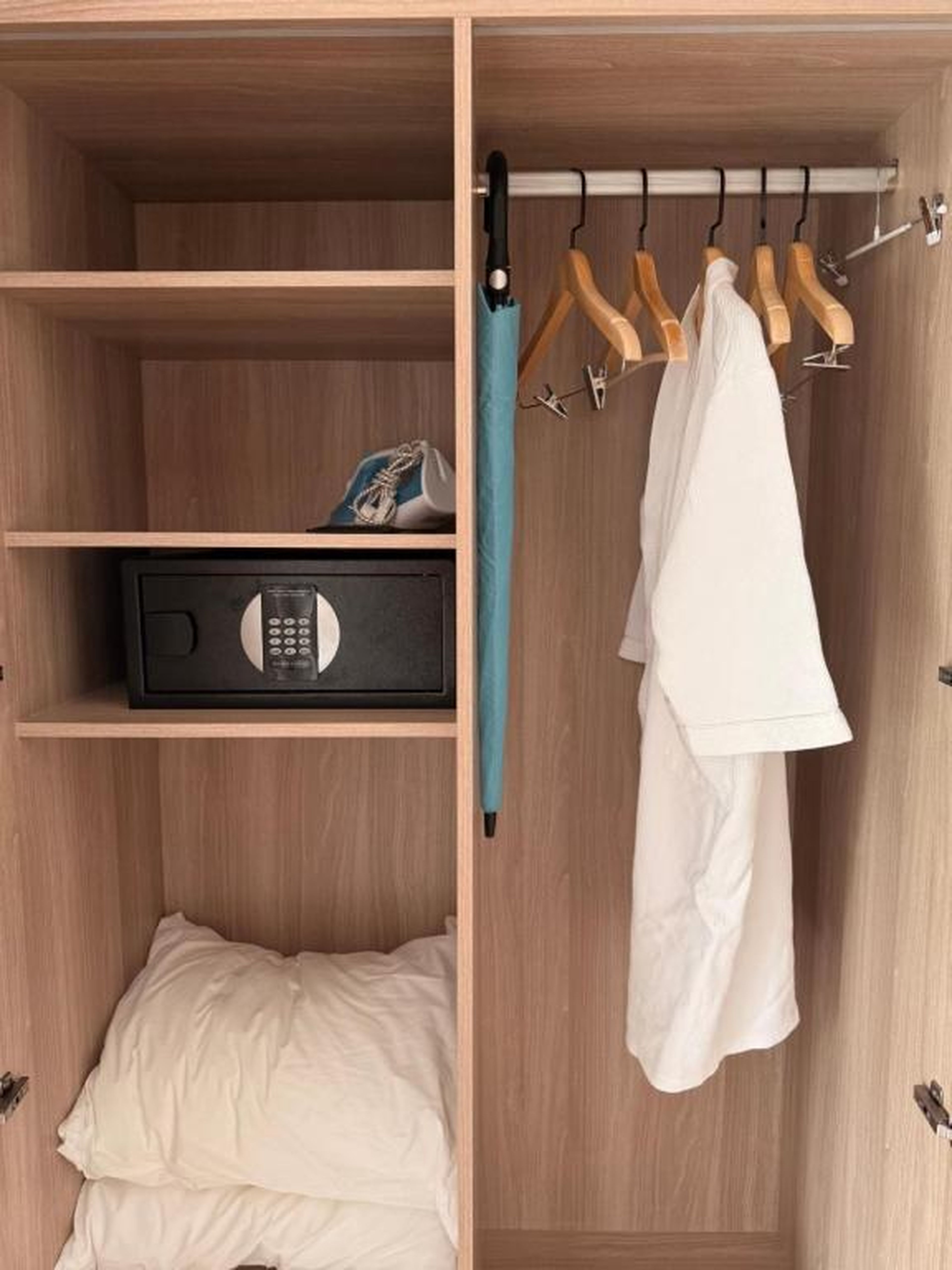 21Homestay Ha Long Bay Sea View, Marina Beach, Alacarte - Hình 17
