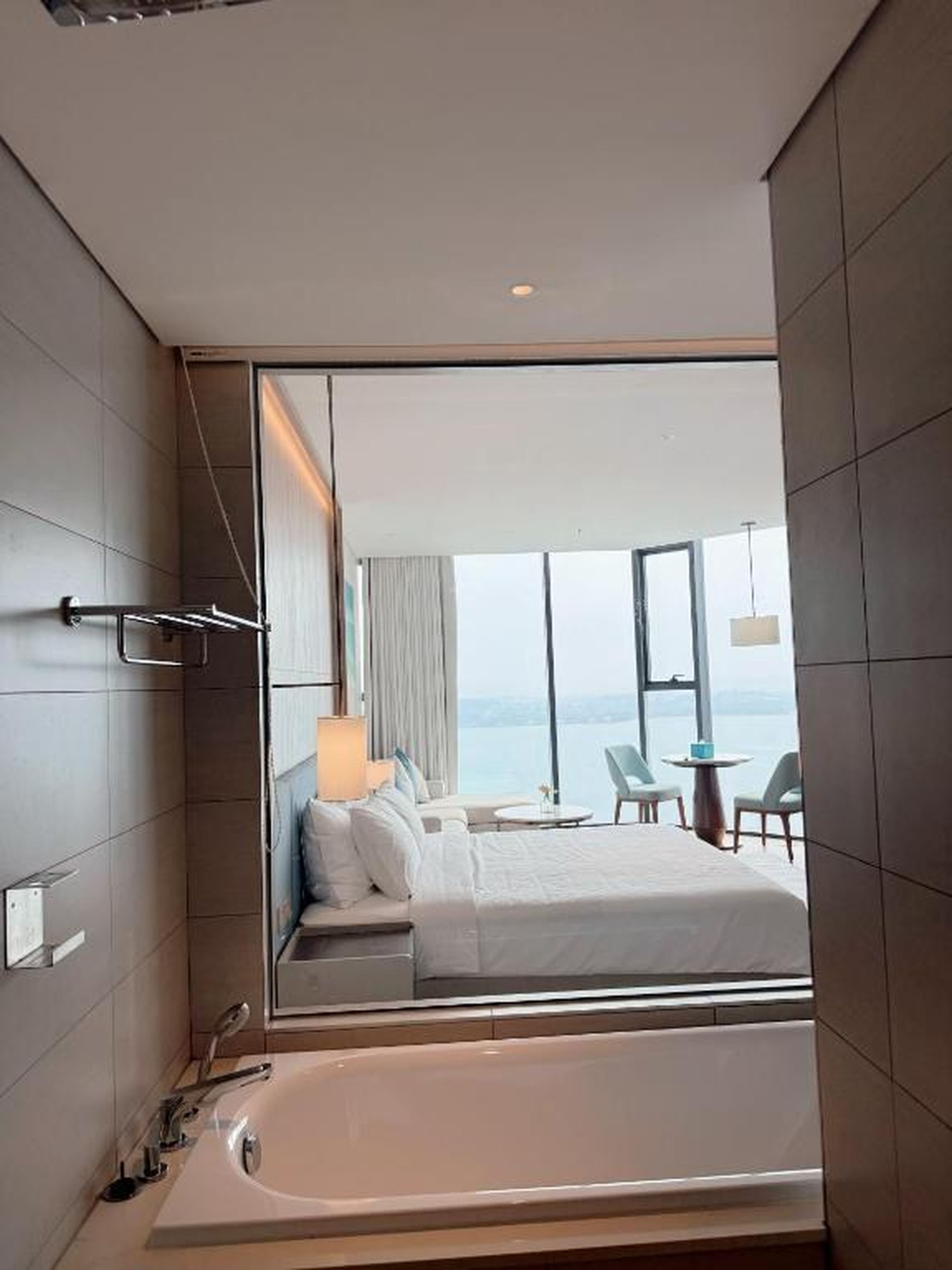 MiNa stay ALaCarte Hạ Long Apartment - Hình 10